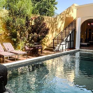 Ochenta Y Dos Bed & Breakfast & Spa
